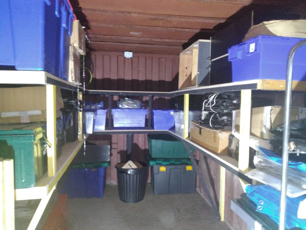 Rangements containers Stéréoluxe